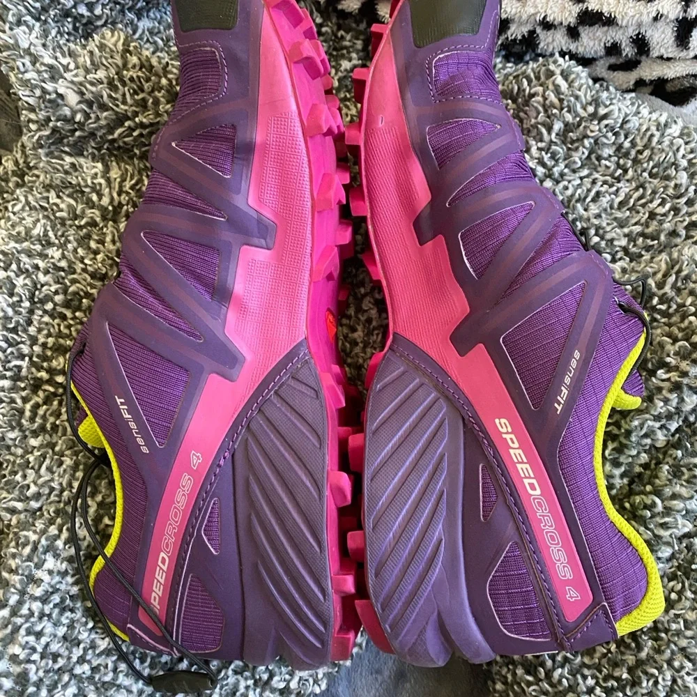 Salomon Women's Speedcross Athletic Shoes - Like New - Picture 2 of 6